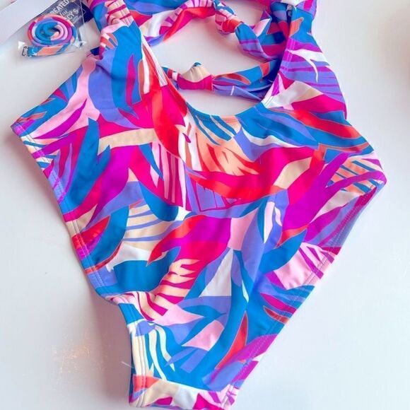 Salt + Cove Juniors' Tropical Breeze
Knotted One-Piece Swimsuit,swimwear Multi M - Picture 12 of 12